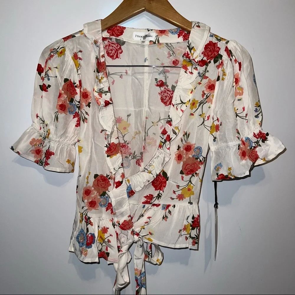 Privacy Please Mari Top in Ivory Harper Floral - Picture 4 of 5